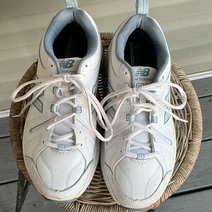 New Balance Women’s 608 V5 Trainer Sneaker Size 8